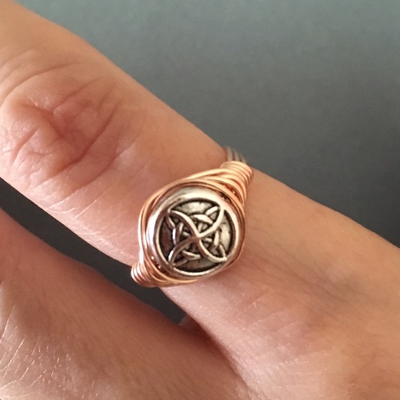 Mixed Metal Celtic Ring - Picture 2 of 2